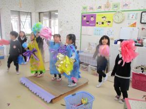 にじ組さんも一緒に踊りました