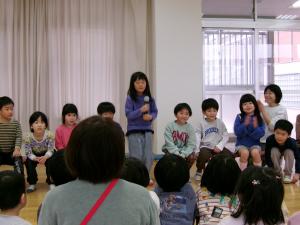 5歳児お別れ会で将来の夢を話す様子