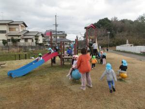 古市公園で遊んでいるよ