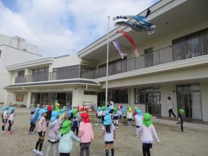 大空を泳ぐこいのぼり