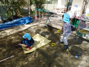 こっちも堀始めるぞ。