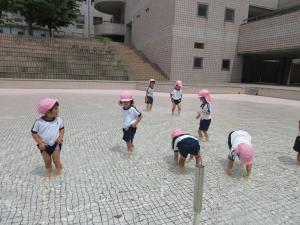 ぴちゃ