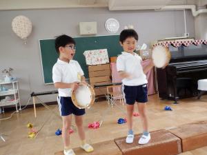佐保幼　6月保育室遊び2