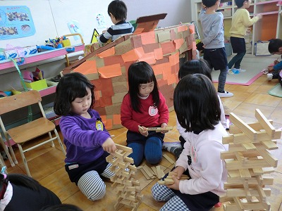 11日　園内探検（3・4歳児）の画像3