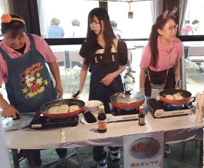 ふれあい居酒屋の様子２