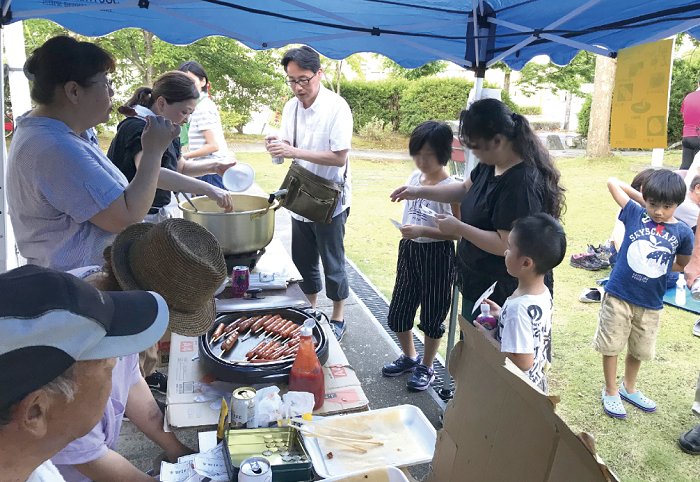 朱雀地区まちづくり協議会「ふれあい居酒屋」の様子