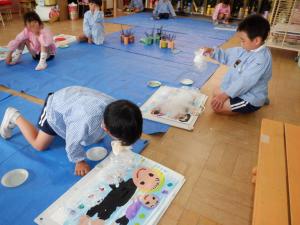 佐保幼　プール遊びの絵3