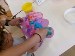 2歳児クラス　あじさい製作