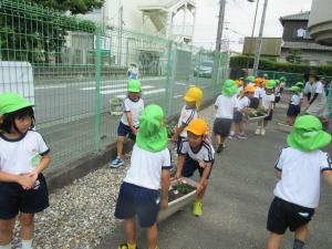 運ぶ