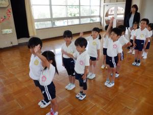 佐保幼　第一学期終業式2