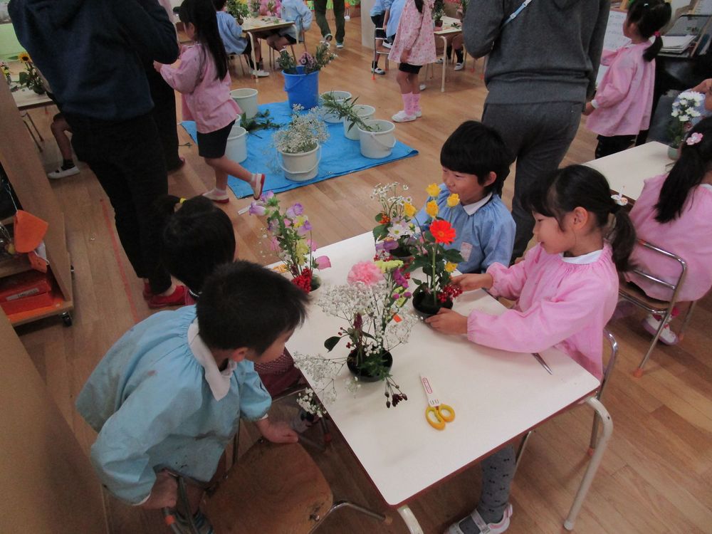生け花教室がありました。＜5歳児＞の画像4