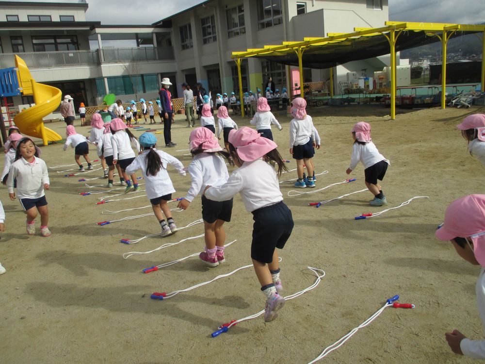 体力づくり駆け足納会をしました。＜3，4，5歳児＞の画像２