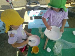 泡遊び３,4歳