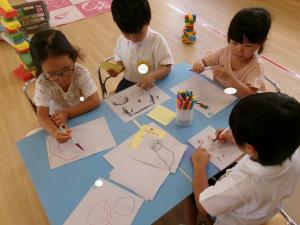 好きな絵をかく