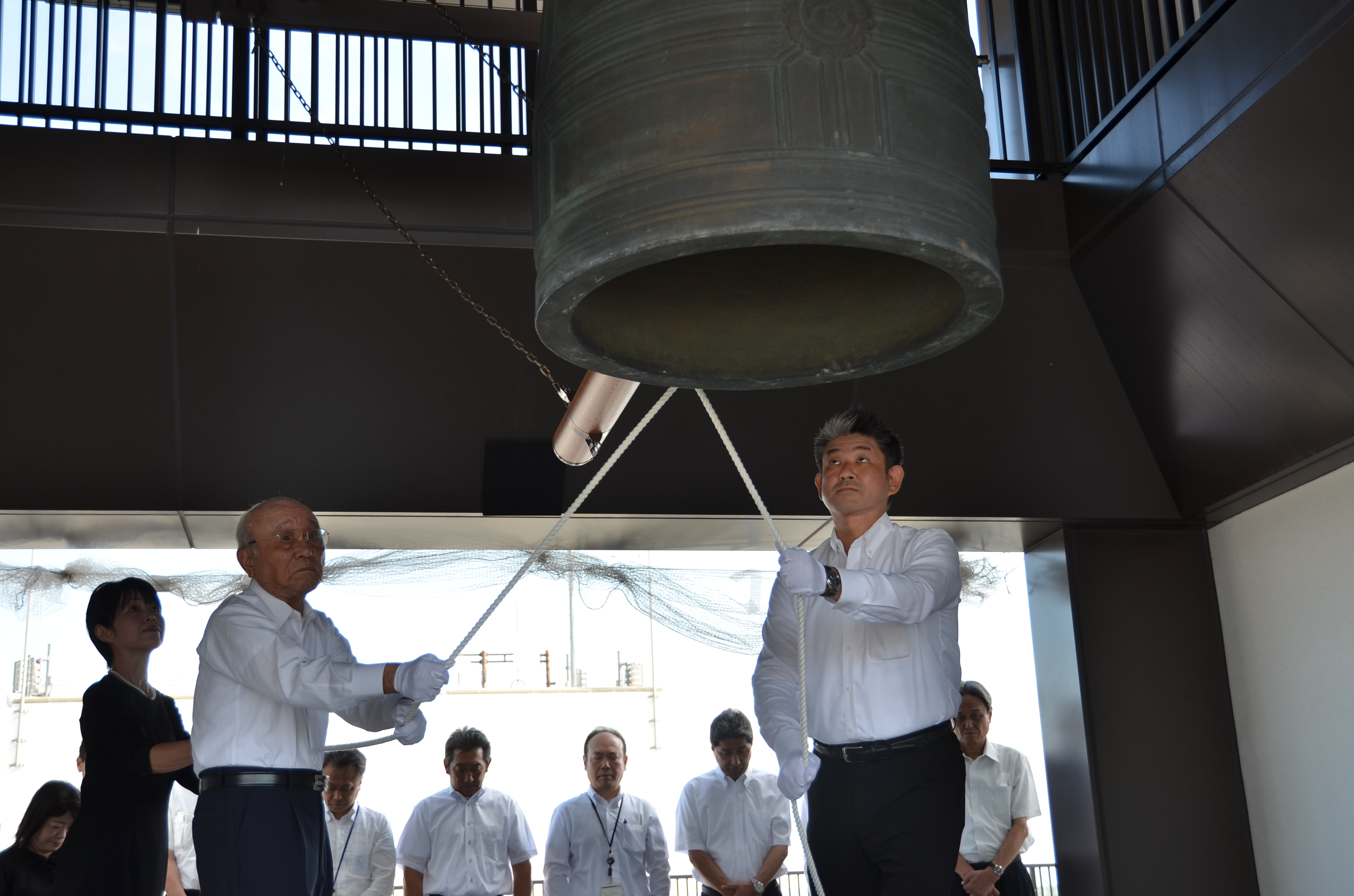 平和の鐘撞鐘事業