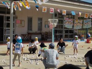 ダンシング玉入れの様子