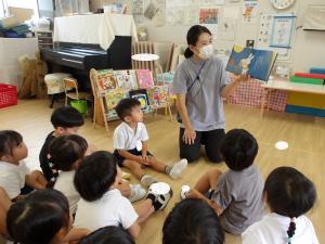 お月見の絵本を見たよ