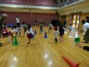 5歳児おうちの方とゲーム遊び
