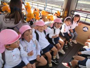 もも　スチーム号に乗っています