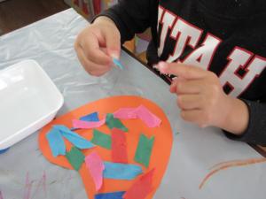 糊を付けようとしている