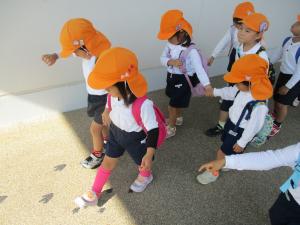 ペンギンの足跡