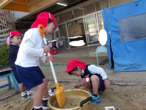 大きなお鍋でお料理