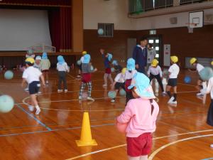 ボール遊びの様子