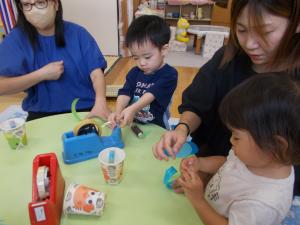 ゾウの吹き戻しの制作中です