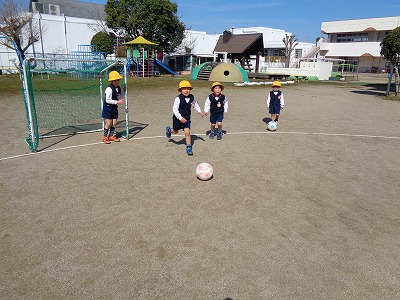 外遊び・・・サッカーの画像1