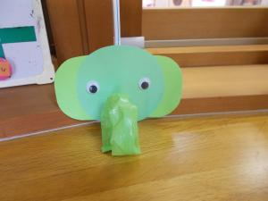 出来上がったぞうの吹き戻し