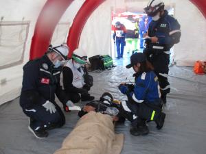 多数傷病者発生箇所における救出・救命作業2