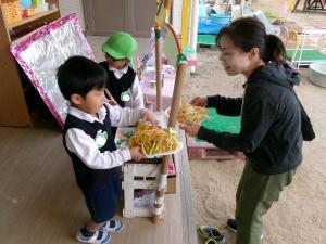 焼きそばどうぞ