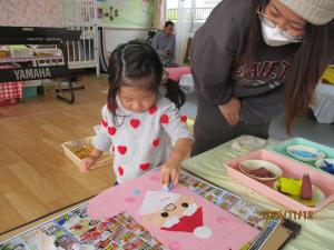 クリスマスプレゼントの袋づくり４