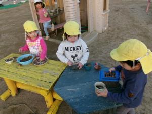 ごはんを持ち寄って