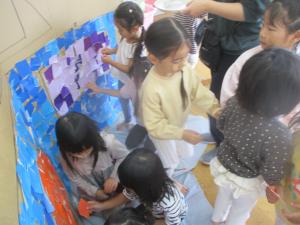 4歳児大道具づくりの様子