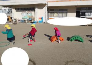 体を動かして遊ぶ