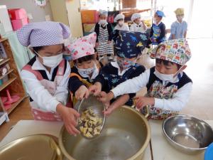佐保幼　12月クッキング16