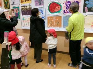 親子で作品展を見たよ