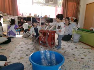 どんぐり転がし