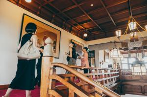 奈良ホテルチームのフィールドワークの様子１