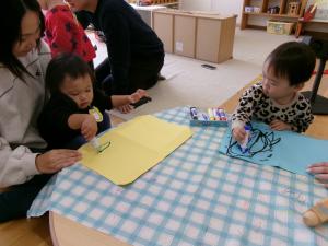 【ひよこ組】お散歩バッグお絵描き