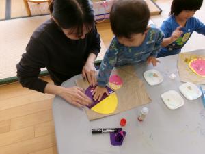 【りす組】サツマイモ貼り