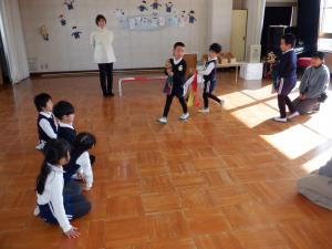 佐保幼　12月わらべうた遊び9