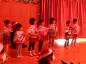 5歳児も手づくりキャンドルに火を灯したよ