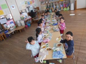 5歳児給食の様子