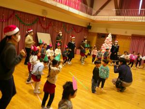 3歳児みんなで踊って楽しかった