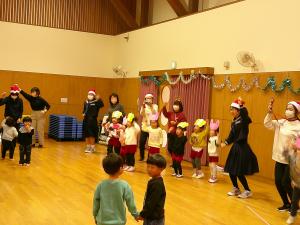 みんなで踊って楽しいよ