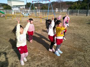 3歳児サンタさんうれしかったよ