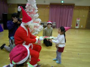 4歳児サンタさんありがとう