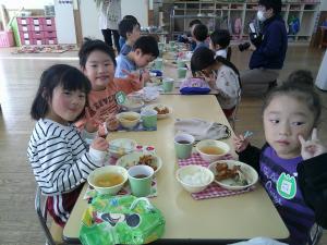 クリスマス特別メニューおいしいね